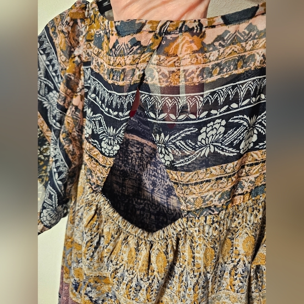 Lucky Brand Bohemian Multicolor Women's Top with Triangle Cut-Out Size S/P NWOT - Picture 8 of 8